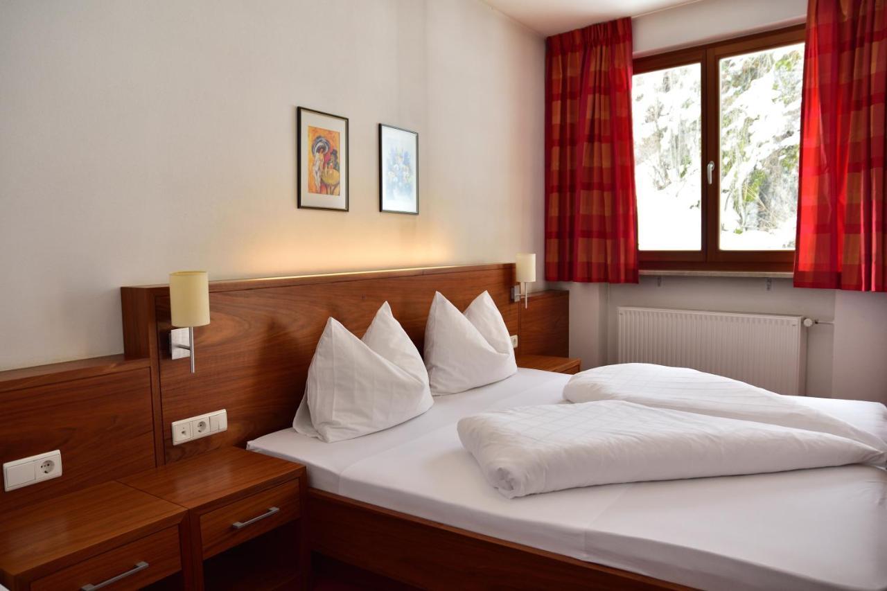Hotel Krone Brunico Exteriér fotografie